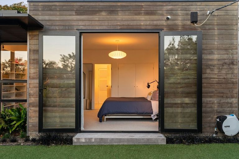 Photo of property in 3 Homewood Avenue, Karori, Wellington, 6012