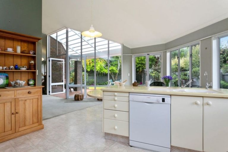 Photo of property in 27 Byron Street, Leamington, Cambridge, 3432