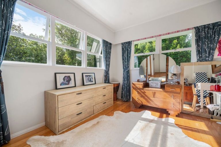 Photo of property in 16 The Boulevard, Sunnyhills, Auckland, 2010