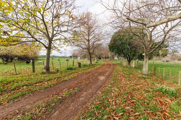 Photo of property in 32 Staces Road, Aokautere, Palmerston North, 4471