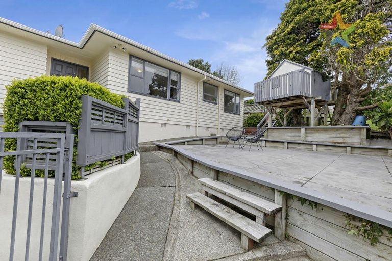 Photo of property in 70 Major Drive, Kelson, Lower Hutt, 5010