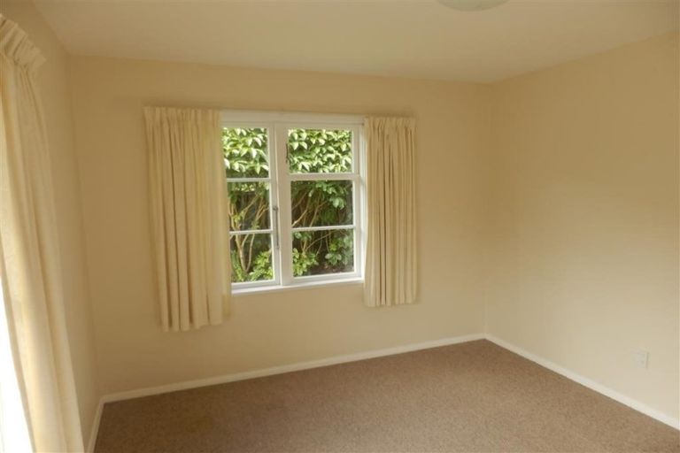 Photo of property in 546 Stokes Valley Road, Stokes Valley, Lower Hutt, 5019