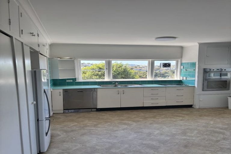 Photo of property in 169 Broderick Road, Johnsonville, Wellington, 6037