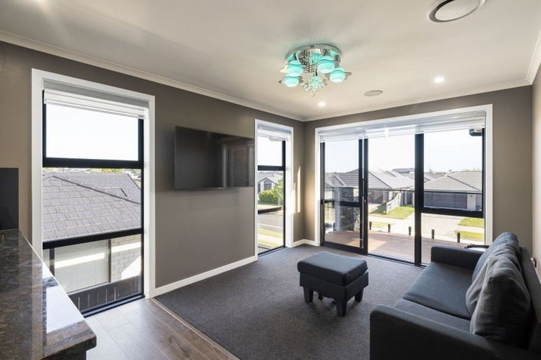 Photo of property in 27 Keerangi Place, Rototuna North, Hamilton, 3210