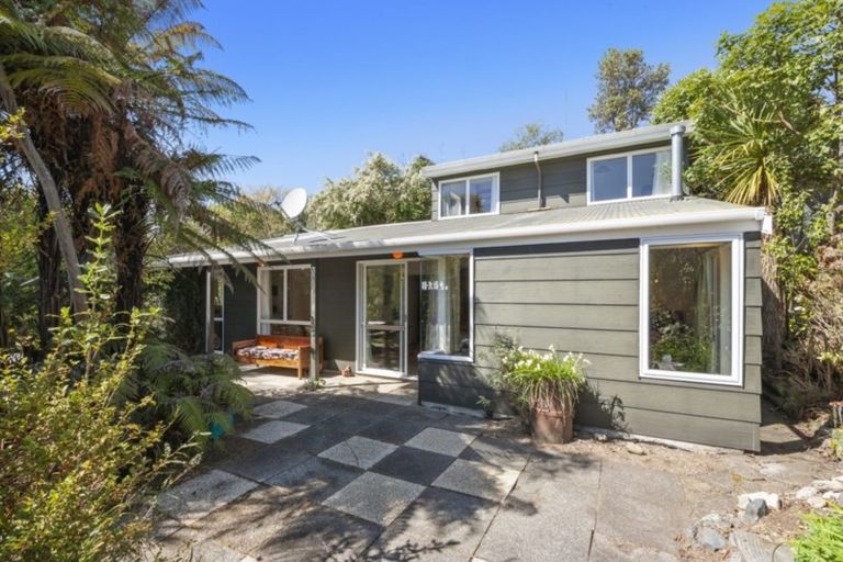 Photo of property in 25 Pihanga Road, Kuratau, Turangi, 3381