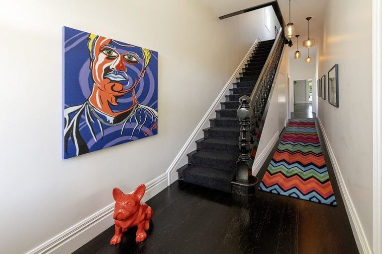 Photo of property in 15 Park Street, Thorndon, Wellington, 6011