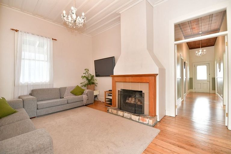 Photo of property in 28 Rata Street, Helensville, 0800