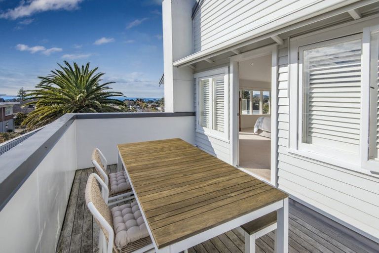 Photo of property in 1/11a Hauraki Road, Hauraki, Auckland, 0622