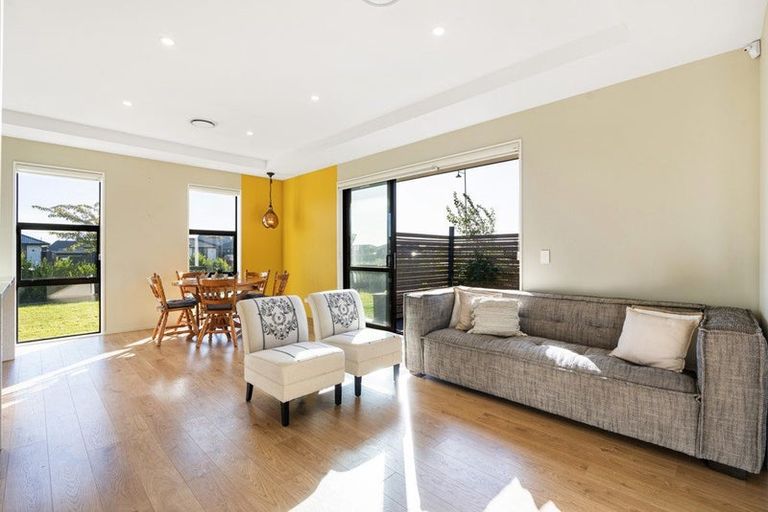 Photo of property in 24 Bill Harvey Drive, Halswell, Christchurch, 8025