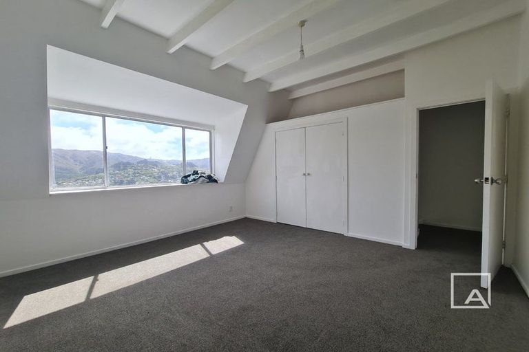 Photo of property in 25 Edgeware Road, Wilton, Wellington, 6012