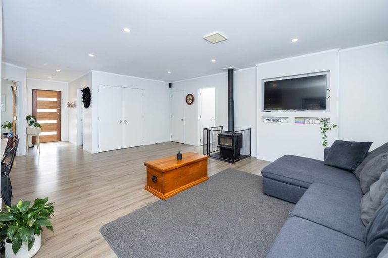 Photo of property in 33 Ayrshire Drive, Grandview Heights, Hamilton, 3200