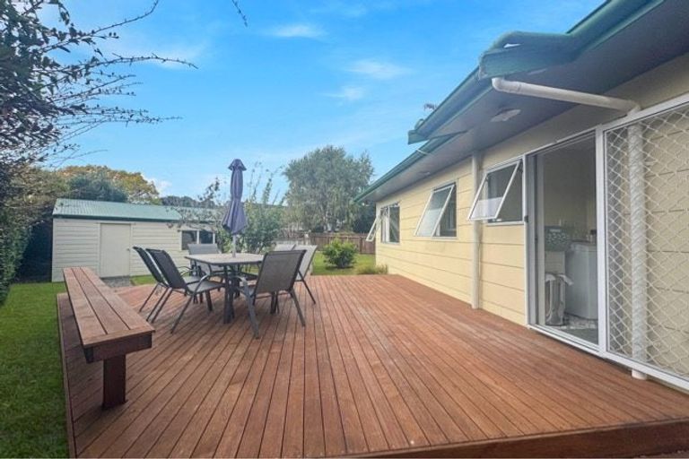 Photo of property in 8c Kupe Drive, Carterton, 5713