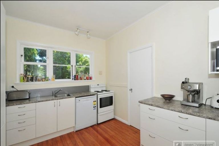 Photo of property in 58 Oxford Terrace, Epuni, Lower Hutt, 5011