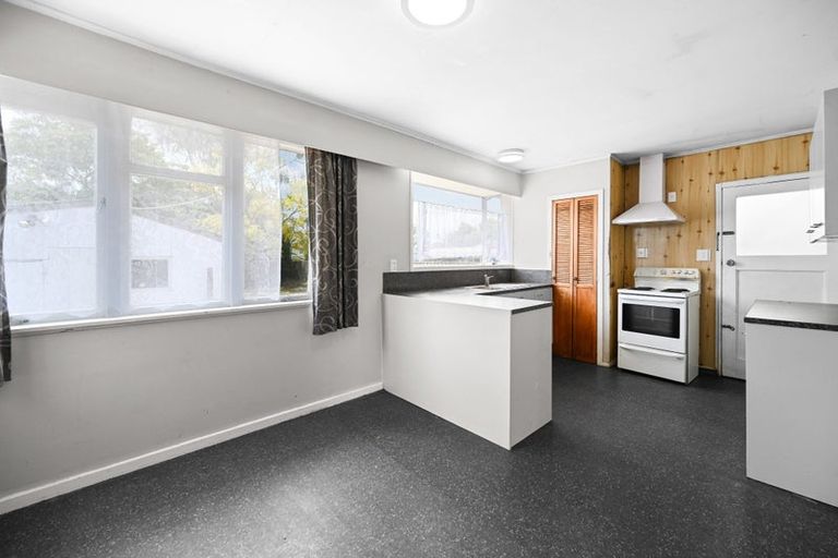 Photo of property in 63 Paul Crescent, Fairfield, Hamilton, 3214