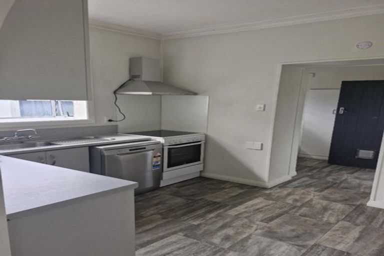 Photo of property in 7 Wilton Street, Westown, New Plymouth, 4310