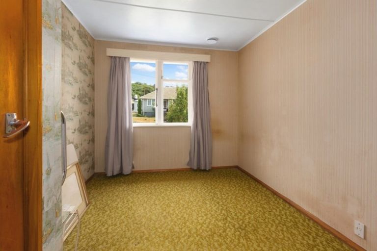 Photo of property in 5 Waiho Terrace, Elsdon, Porirua, 5022