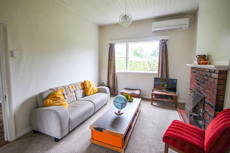 Photo of property in 16 Worcester Street, Hampden, 9410