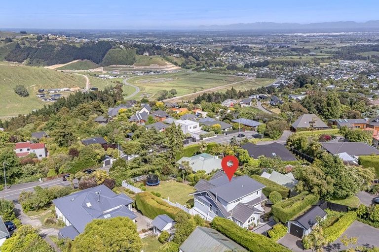 Photo of property in 119 Dyers Pass Road, Cashmere, Christchurch, 8022