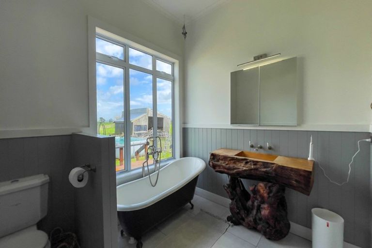 Photo of property in 39 Pipiroa Road, Ngatea, 3503