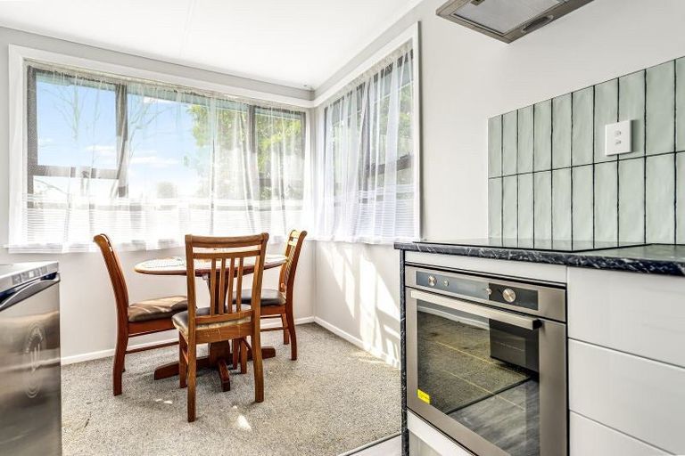 Photo of property in 40 Montgomery Crescent, Bader, Hamilton, 3206