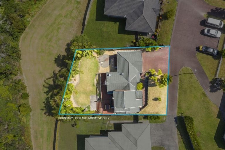 Photo of property in 44 San Valentino Drive, Henderson, Auckland, 0612