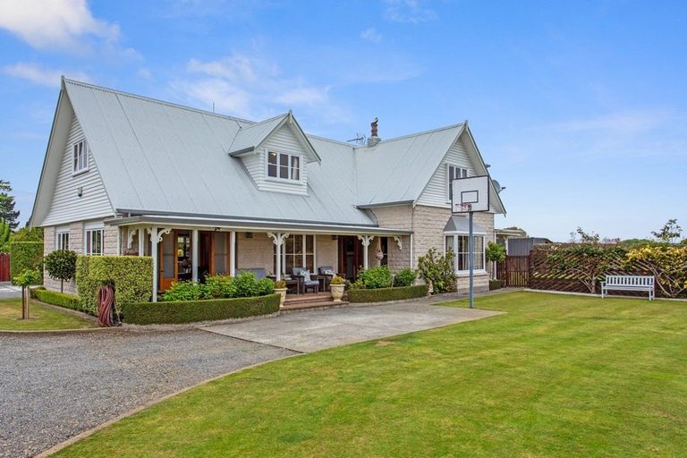 Photo of property in 21 Bank Street, Amberley, 7410