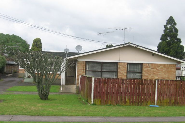 Photo of property in 1/2 Arawa Street, Papakura, 2110