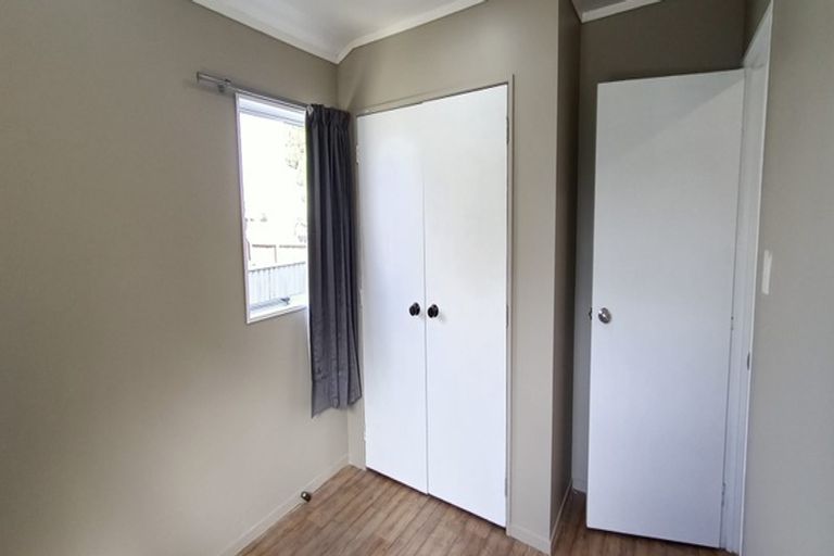 Photo of property in 2/17 Onslow Road, Papakura, 2110