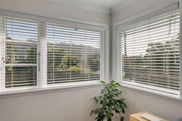 Photo of property in 28 Coates Street, Tawa, Wellington, 5028