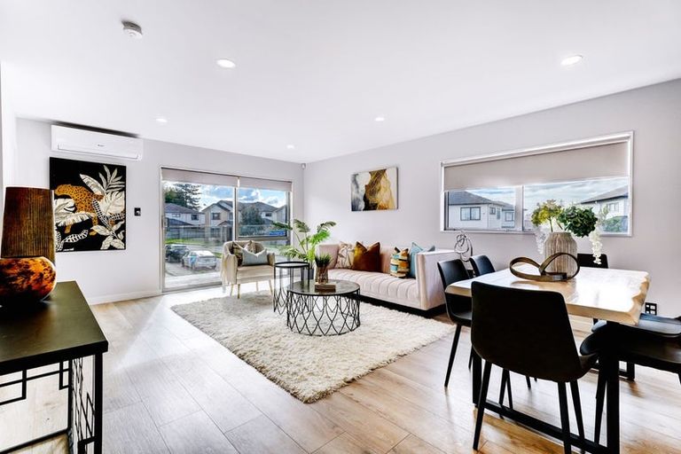 Photo of property in 4 Meritage Lane, Te Atatu South, Auckland, 0610