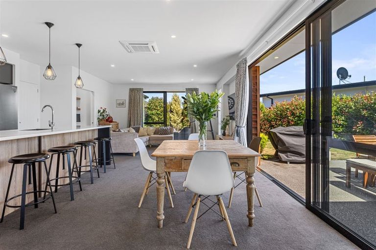 Photo of property in 9 Westpark Boulevard, Rangiora, 7400