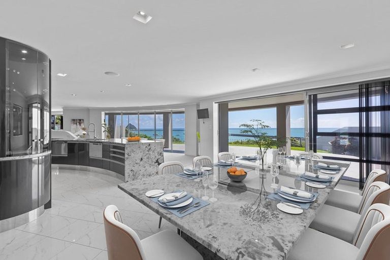 Photo of property in 18 Roy Terrace, Moturoa, New Plymouth, 4310