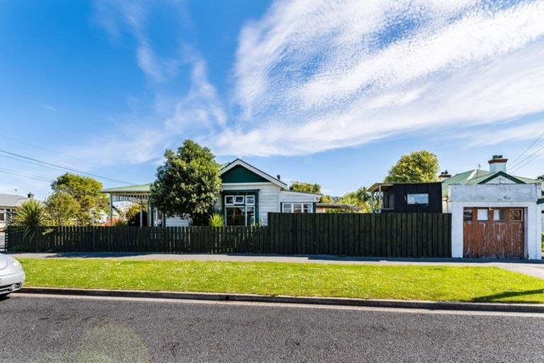 Photo of property in 104 Richardson Street, Saint Kilda, Dunedin, 9012