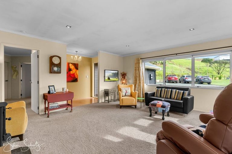Photo of property in 16 Nikau Lane, Maungaturoto, 0520