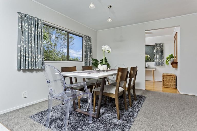 Photo of property in 1/24 Reynolds Place, Torbay, Auckland, 0630
