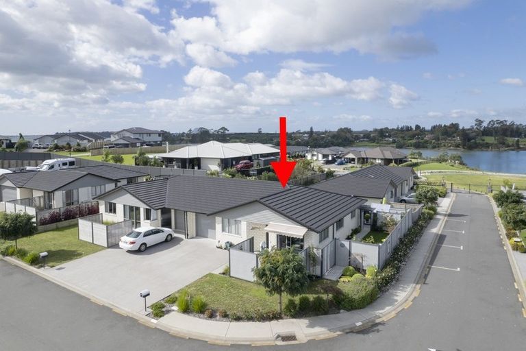 Photo of property in Waterview Estate, 31/4 Greystone Place, Omokoroa, 3114