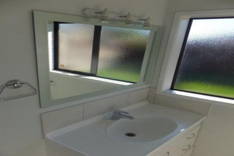 Photo of property in 13 Holly Place, Rototuna North, Hamilton, 3210