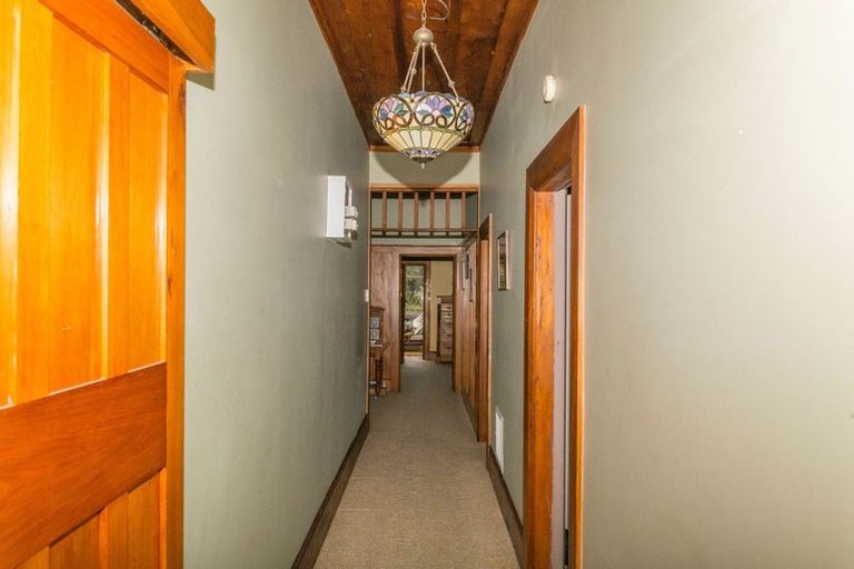 Photo of property in 17 Chamberlain Street, Dannevirke, 4930