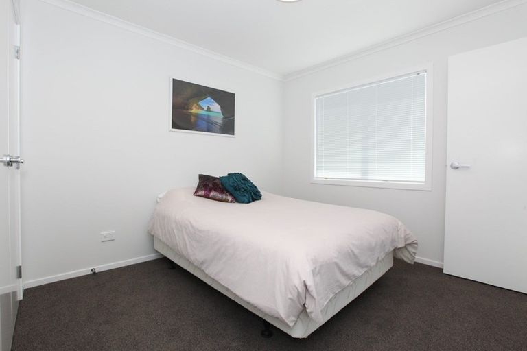 Photo of property in 2/13 Crescent Court, Melville, Hamilton, 3206