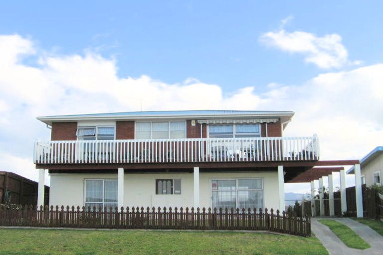 Photo of property in 880 Papamoa Beach Road, Papamoa Beach, Papamoa, 3118