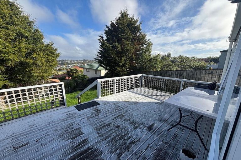 Photo of property in 808 East Coast Road, Oteha, Auckland, 0630