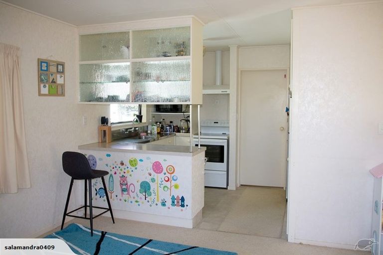 Photo of property in 2/11 Bauchop Road, Waterloo, Lower Hutt, 5011