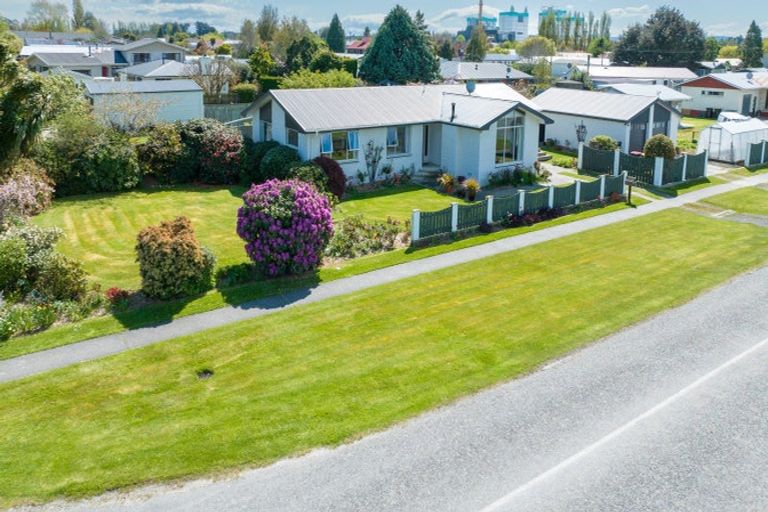 Photo of property in 22 Manse Street, Edendale, 9825