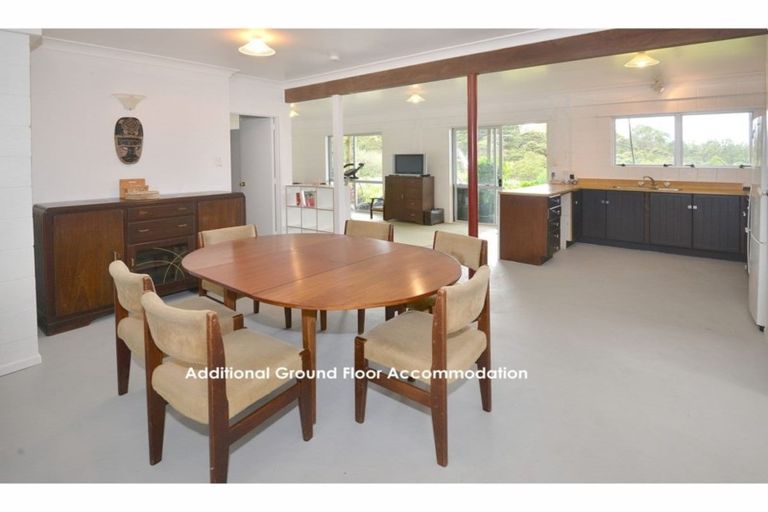Photo of property in 15 Opahi Bay Road, Mahurangi West, Warkworth, 0983