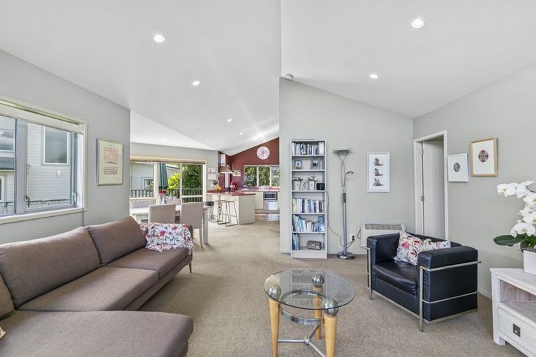 Photo of property in 51a Maungaraki Road, Korokoro, Lower Hutt, 5012