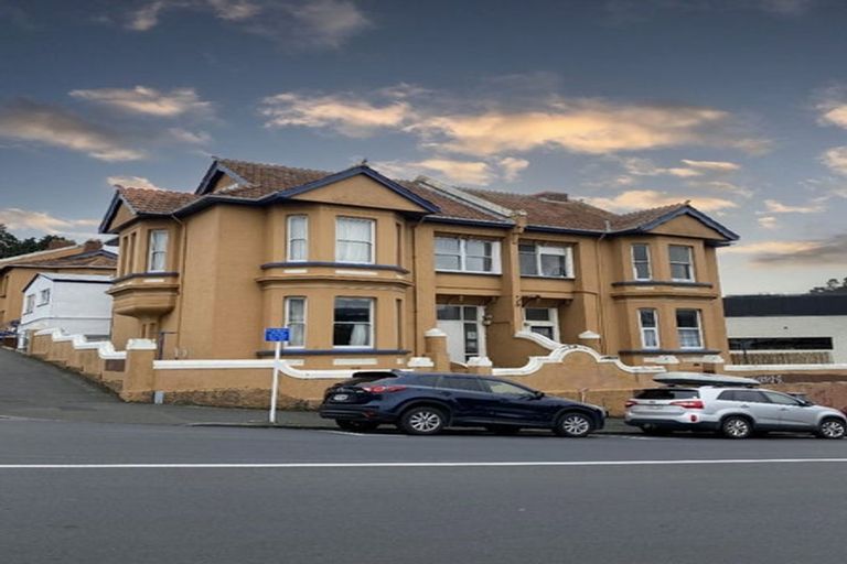 Photo of property in 1 Scotland Street, Dunedin Central, Dunedin, 9016