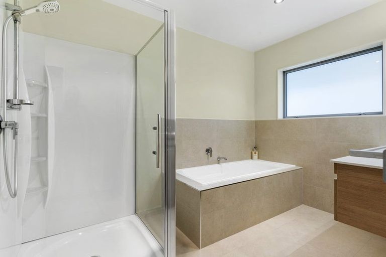 Photo of property in 31 Beachwood Drive, Hatfields Beach, Orewa, 0931