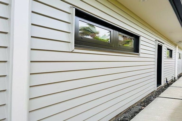 Photo of property in 82d Eversleigh Road, Belmont, Auckland, 0622