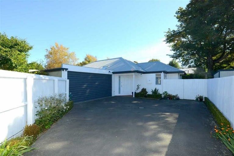 Photo of property in 1/94a Maidstone Road, Ilam, Christchurch, 8041