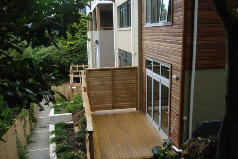 Photo of property in 7/59 Mortimer Terrace, Brooklyn, Wellington, 6021